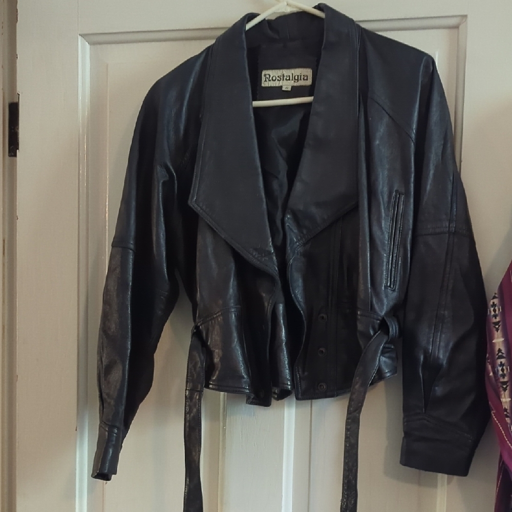 Nostalgia Women's Black Leather Jacket Vintage - Picture 3 of 8